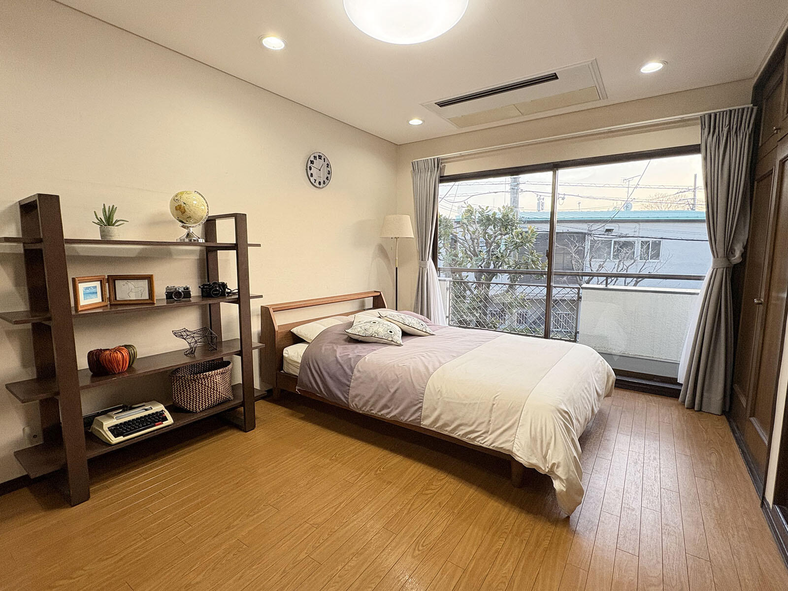 洋室B(9畳)　　ベッドサイズ：ダブル