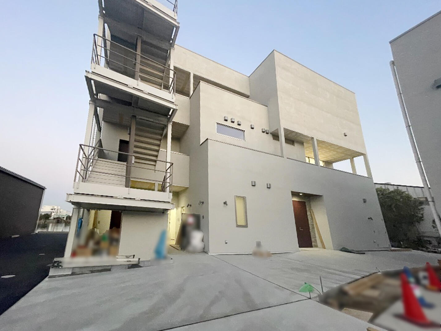 ※現在外構工事作業中です